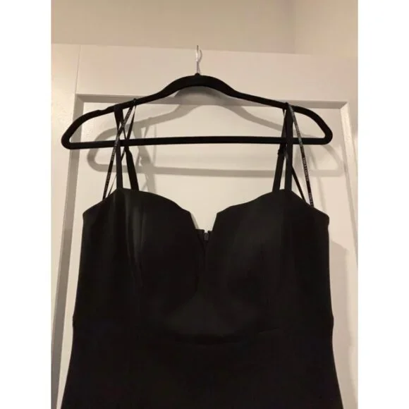 Black Dress - Picture 2 of 3